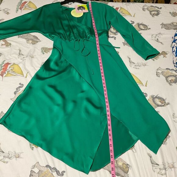Cushnie x Target NWT dress Emerald Green Asymmetrical Long SLeeve Size 6 - Picture 7 of 9
